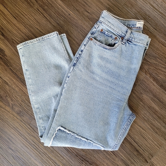 Abercrombie & Fitch Denim - Abercrombie & Fitch Ankle Straight Ultra High Rise Jeans Size 30 Curve Love